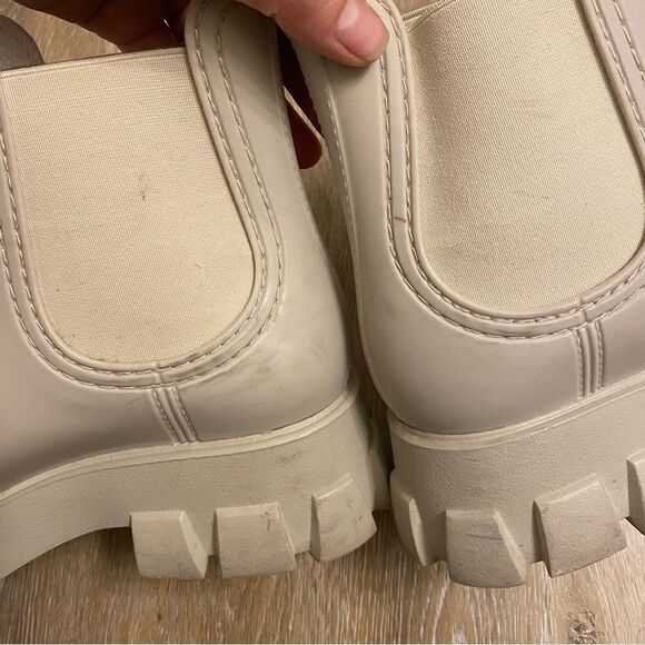 Jeffrey Campbell Platform chunky Lug Rainboots Chelsea ankle Boot Ivory Cream 8 - Picture 11 of 12